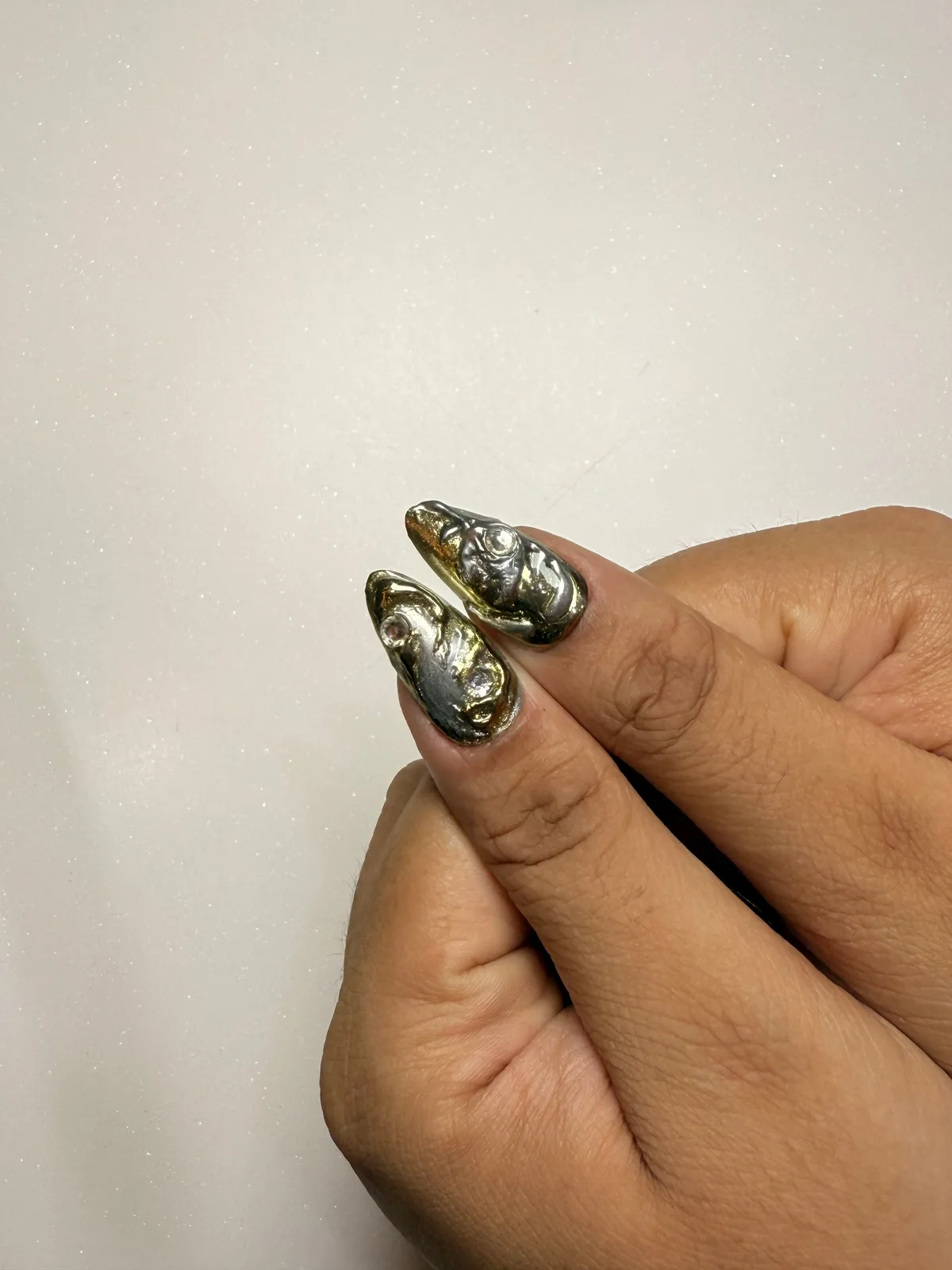 DUALITY OF CHROME. View 5 of 7
