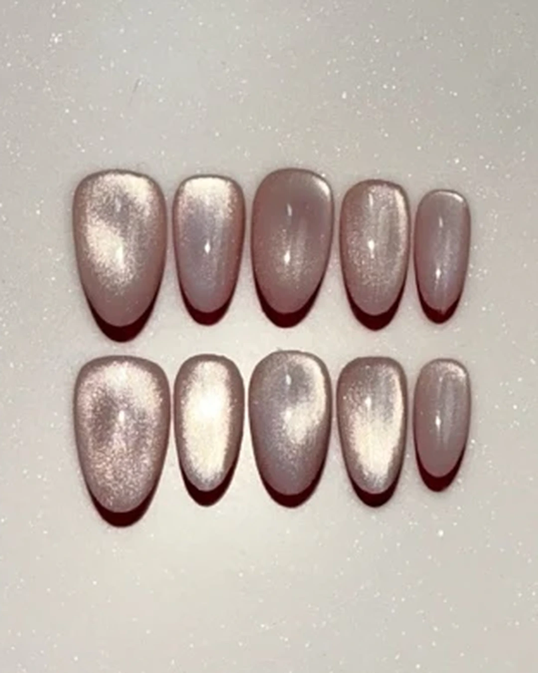 Red french cateye. Hand-painted night of gold press-on nails