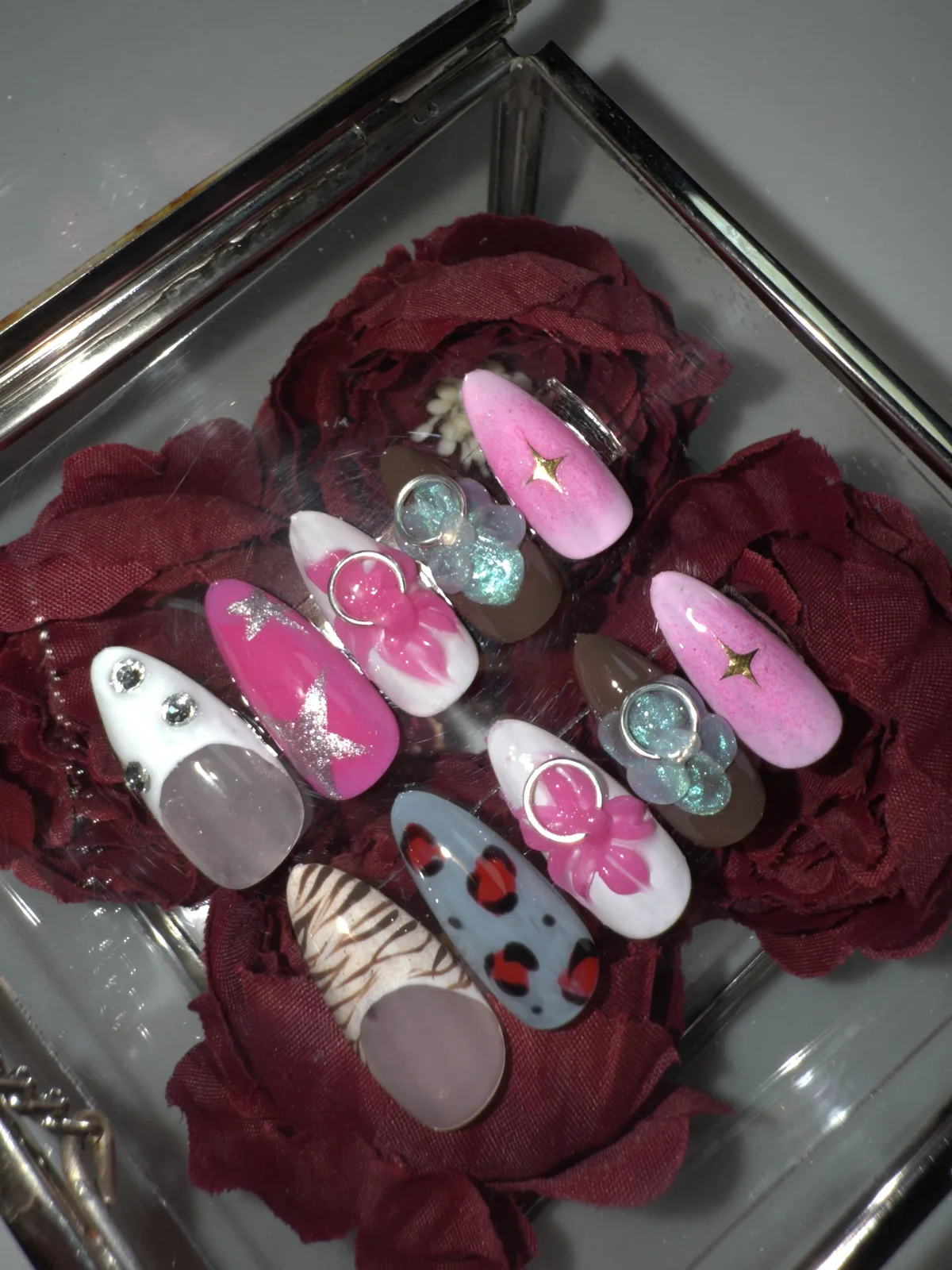WILD FLOWER AND ORCHID SHORT. Hand-painted universal designs press-on nails